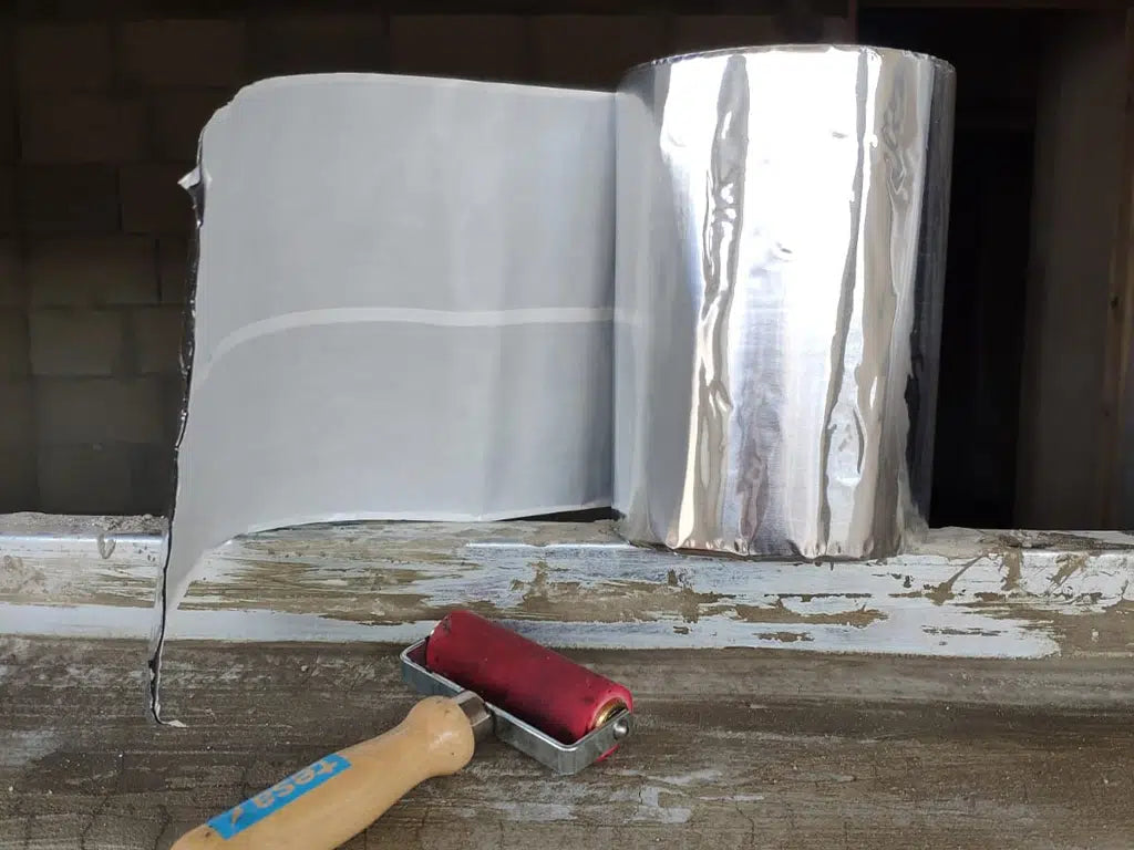 איטום משקוף עיוור בסרט בוטילי