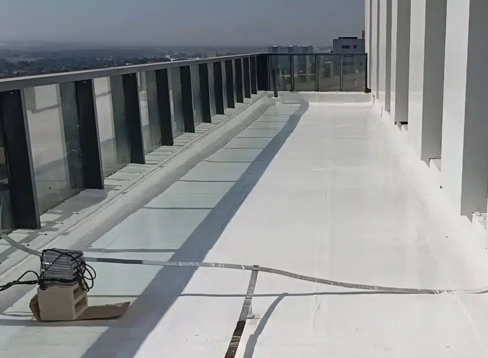 איטום גג יריעות ביטומניות עם מריס 250