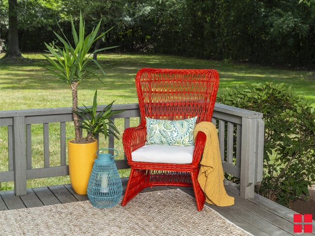 חידוש כסא ראטן עם ספריי צבע