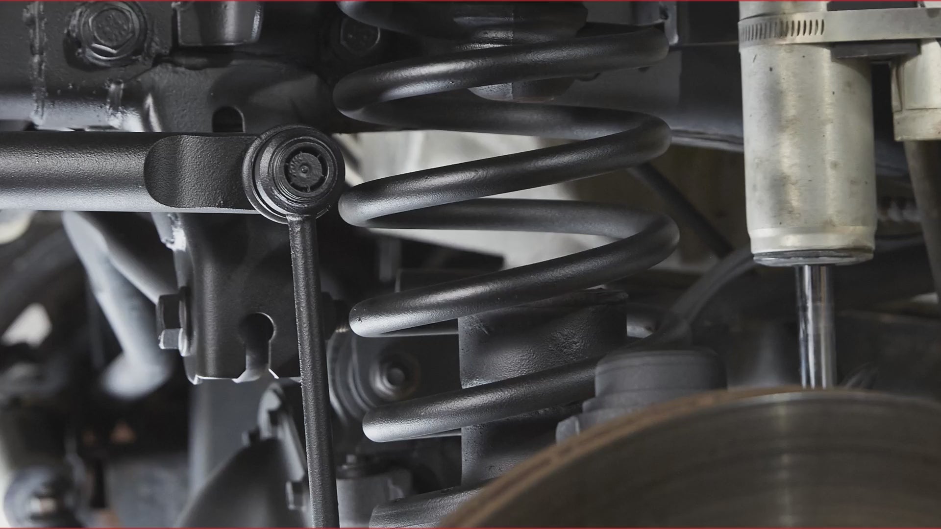 טען וידאו: ספריי מגן תחתון לרכב