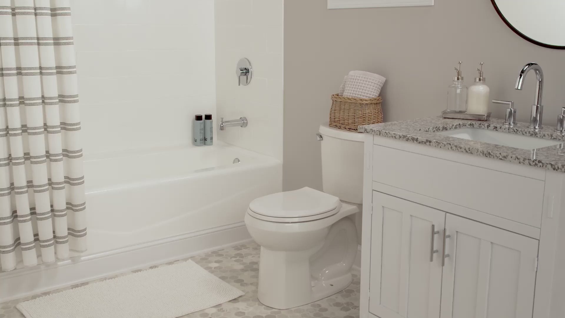 טען וידאו: צבע לאמבטיה