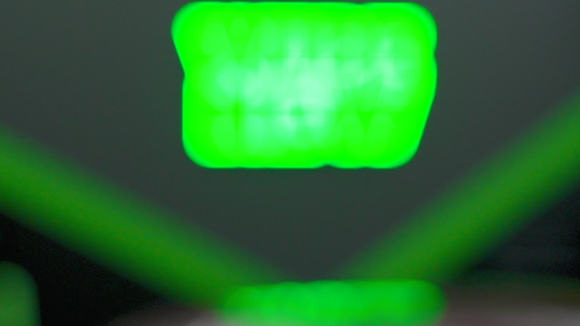 טען וידאו: ספריי מבריק ג'נטים וצמיגים